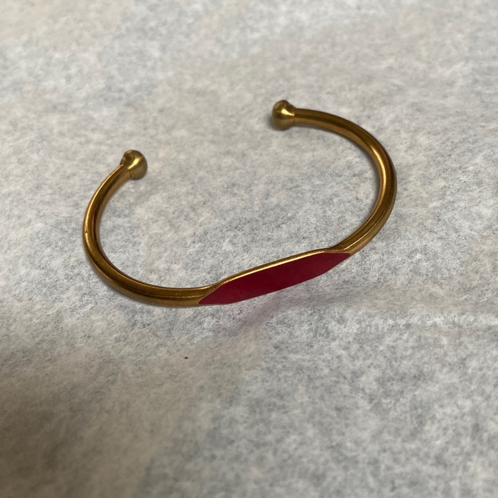 NWOT gold and maroon bangle